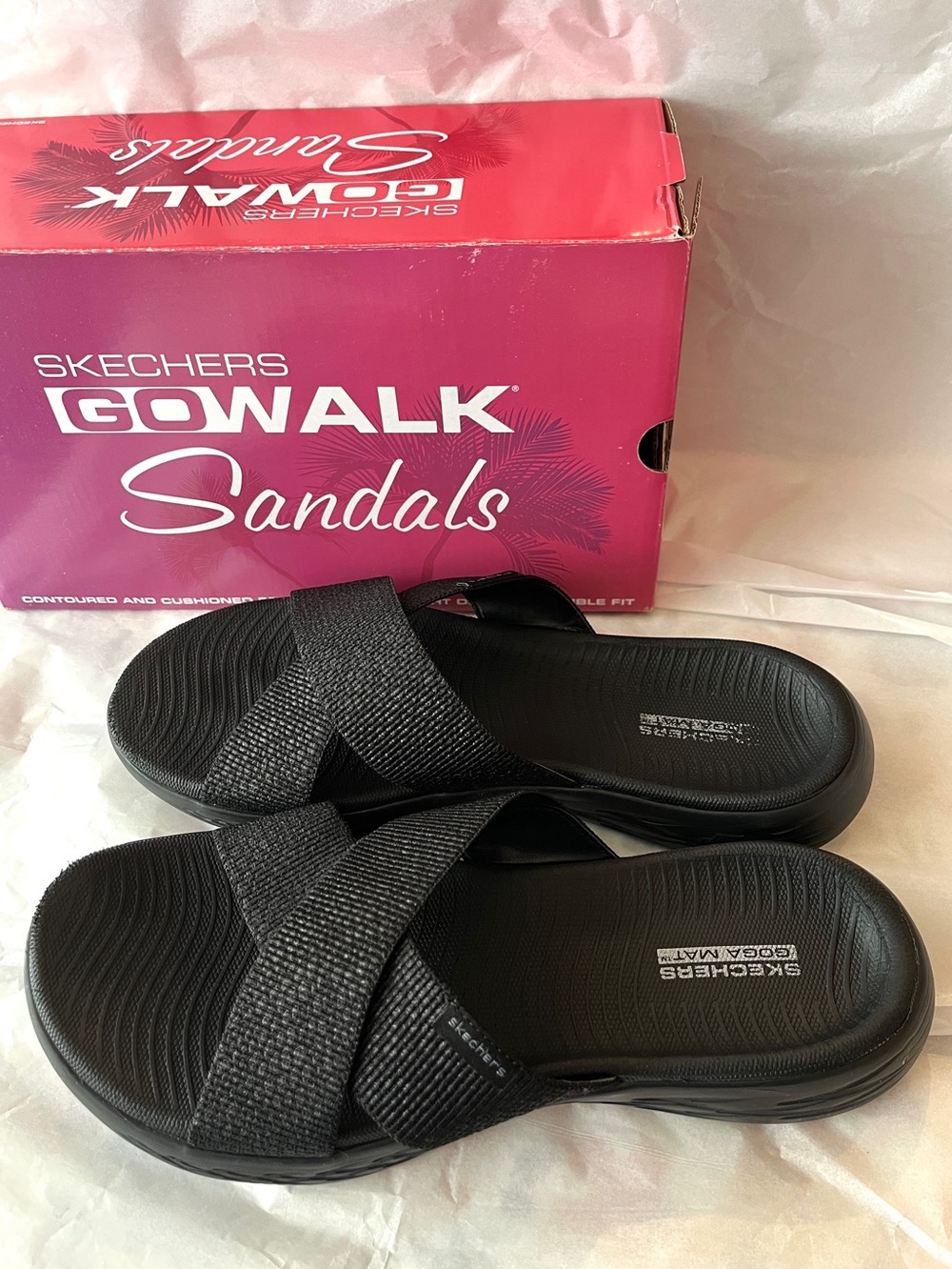 Skechers Black Cross-Strap GOwalk Sandals 11 Wide Lightweight Cushion Footbed